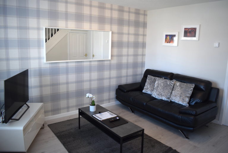 Jamieson Apartment (2 Bedrooms) Stenhousemuir, Falkirk