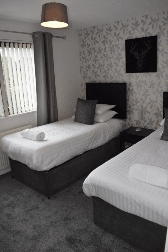 McLaughlan Apartment- (2 Bedrooms) Falkirk